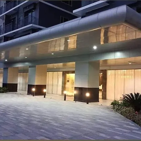 Laj Staycation Shore3 Residences